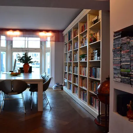 Dols Apartment Amsterdam